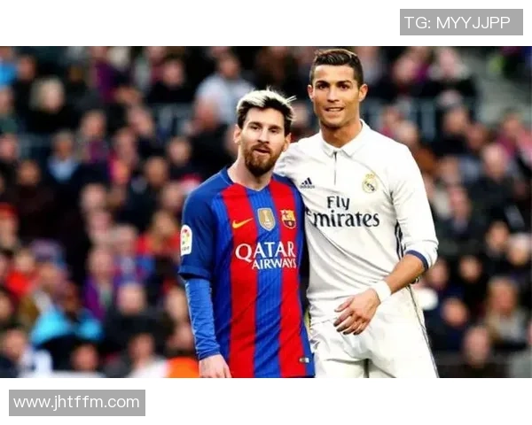 梅西与C罗的足球传奇瞬间精彩图片回顾与对比分析